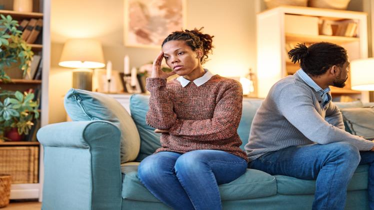 How to Reply Angry Girlfriend: 10 Ways to Keep the Peace