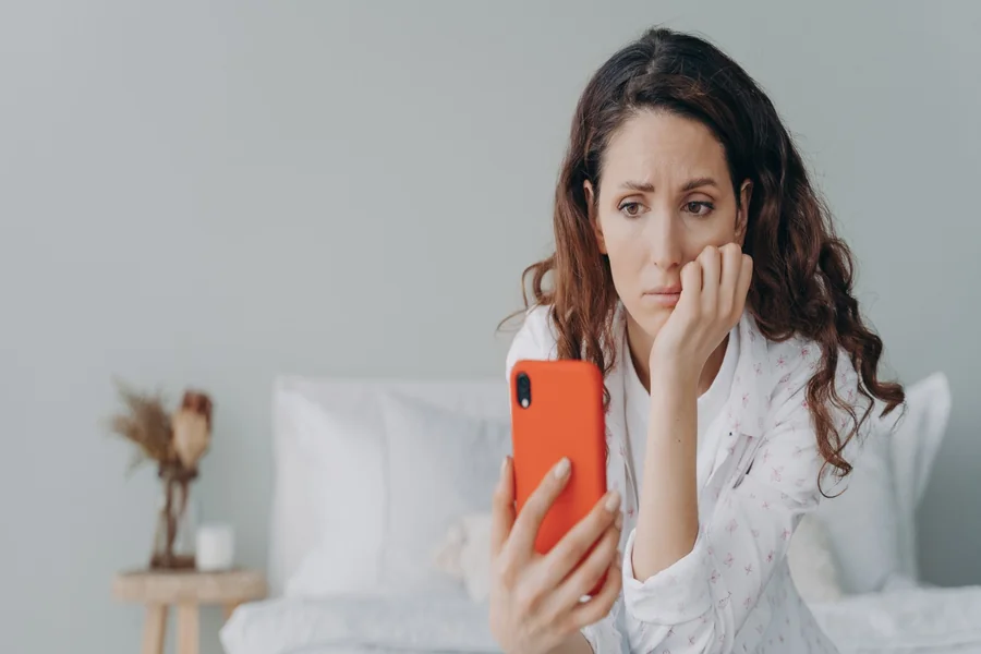 What Causes Texting Anxiety